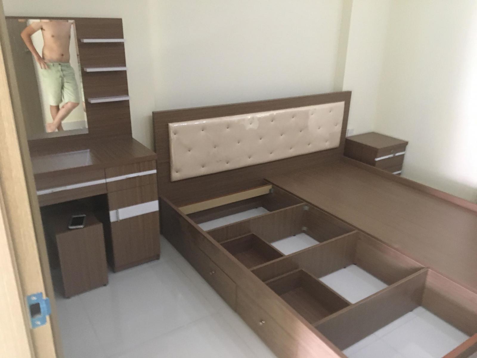 Giuờng Gỗ Công Nghiệp Đặt Theo Yêu Cầu